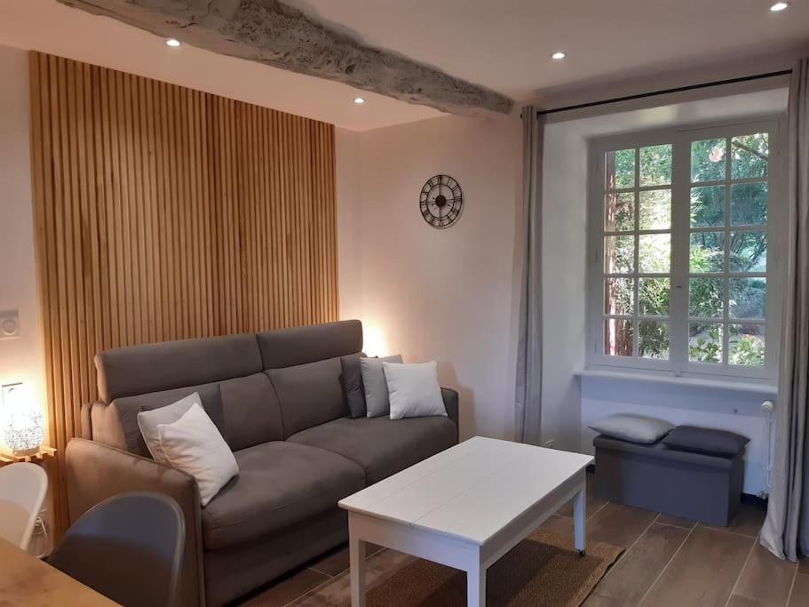 Studio Meuble Avec Terrasse Axe Rennes Saint Malo La Baussaine Luaran gambar
